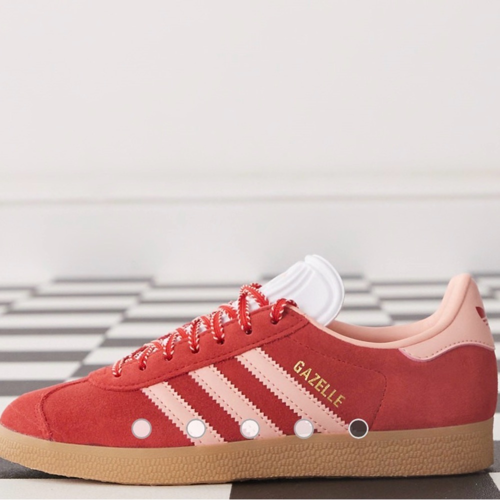 adidas Originals Gazelle sneakers in red and pink - Picture 4 of 11